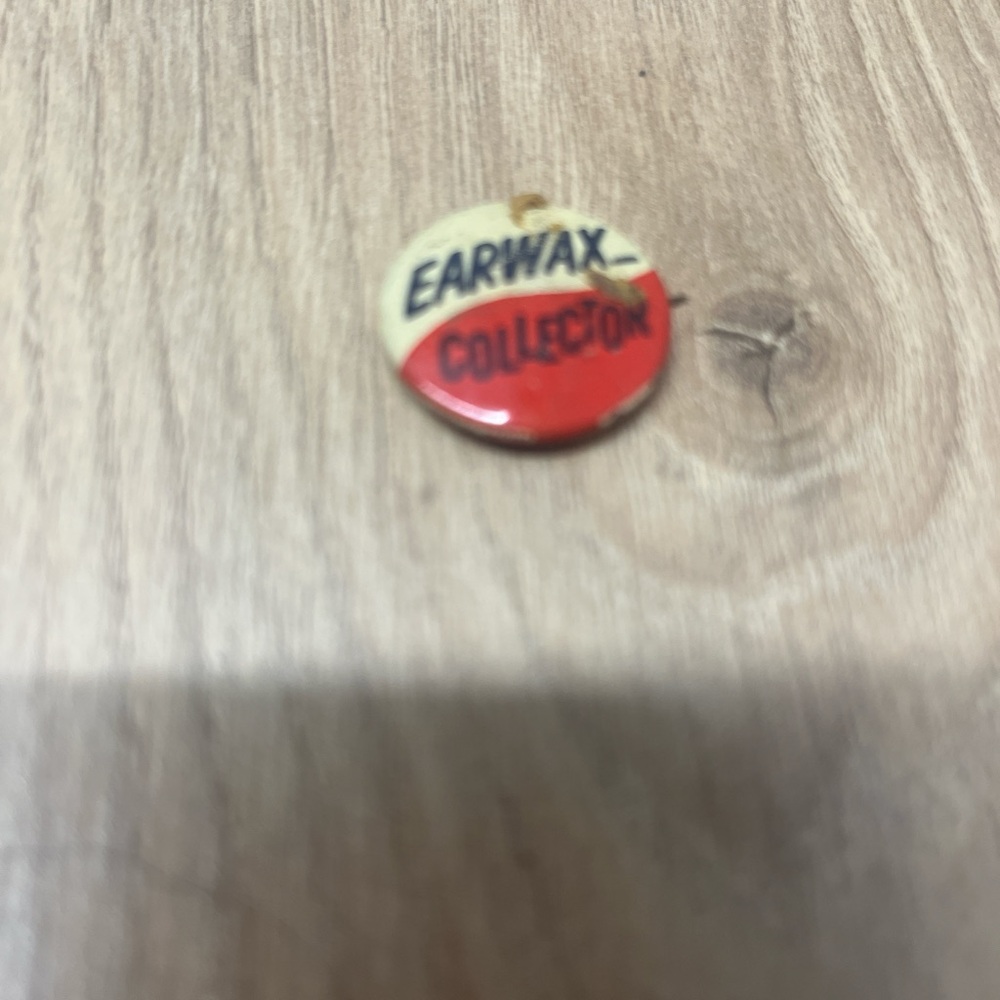 Ear Wax Collector Green Duck Earwax Greenduck Humor Vintage Button Pin Pinback